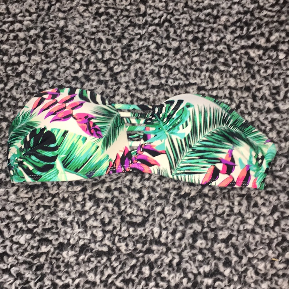 Strapless bathing suit top